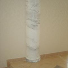 Тhree-quarter column